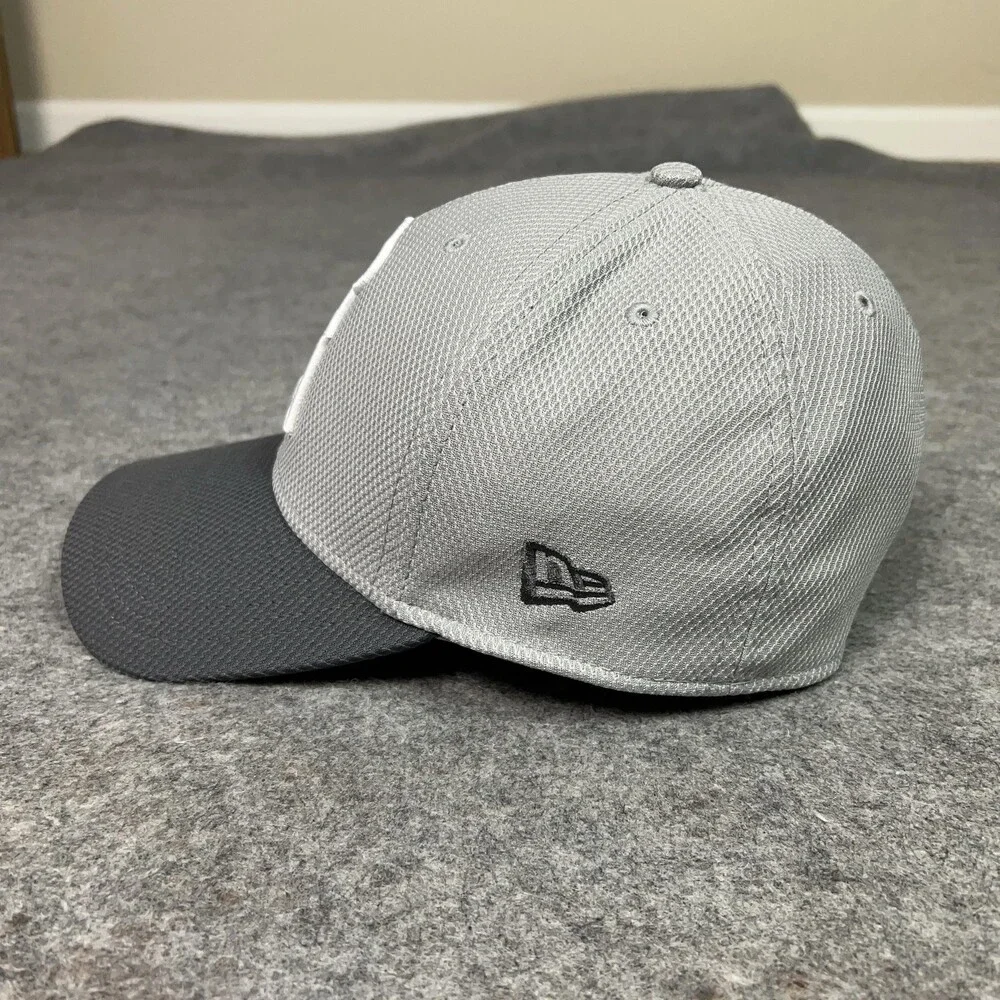 Los Angeles Angels Hat Cap Flex Mens Medium Gray MLB‎ Baseball New Era Sports